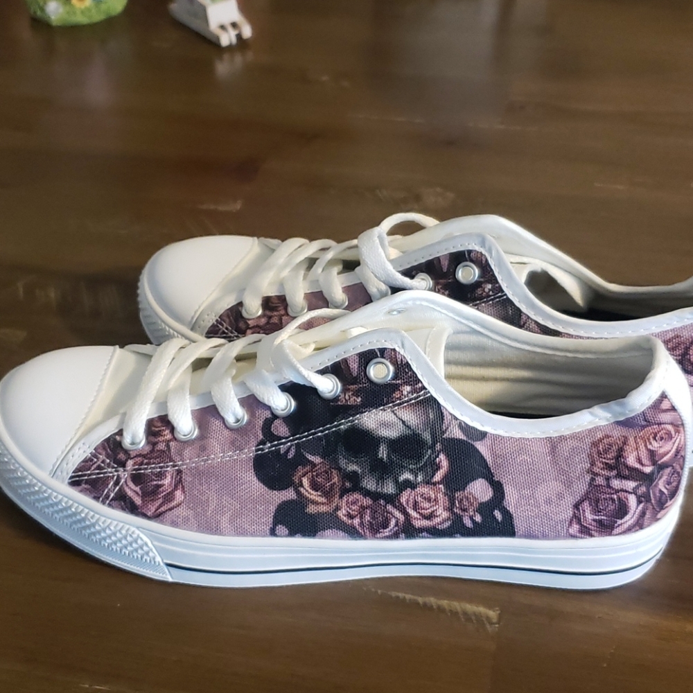Canvas sugar skull sneakers